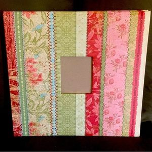 LOVELY FLORAL SCRAPBOOKING ALBUM